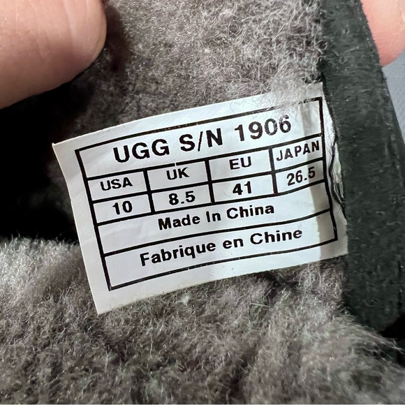 UGG Adirondack Shearling Lined Winter Snow Boots Waterproof Womens Size 10 Black - Picture 9 of 9